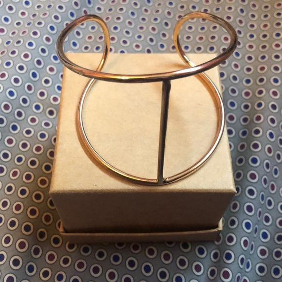 Gold bangle - Picture 5 of 5